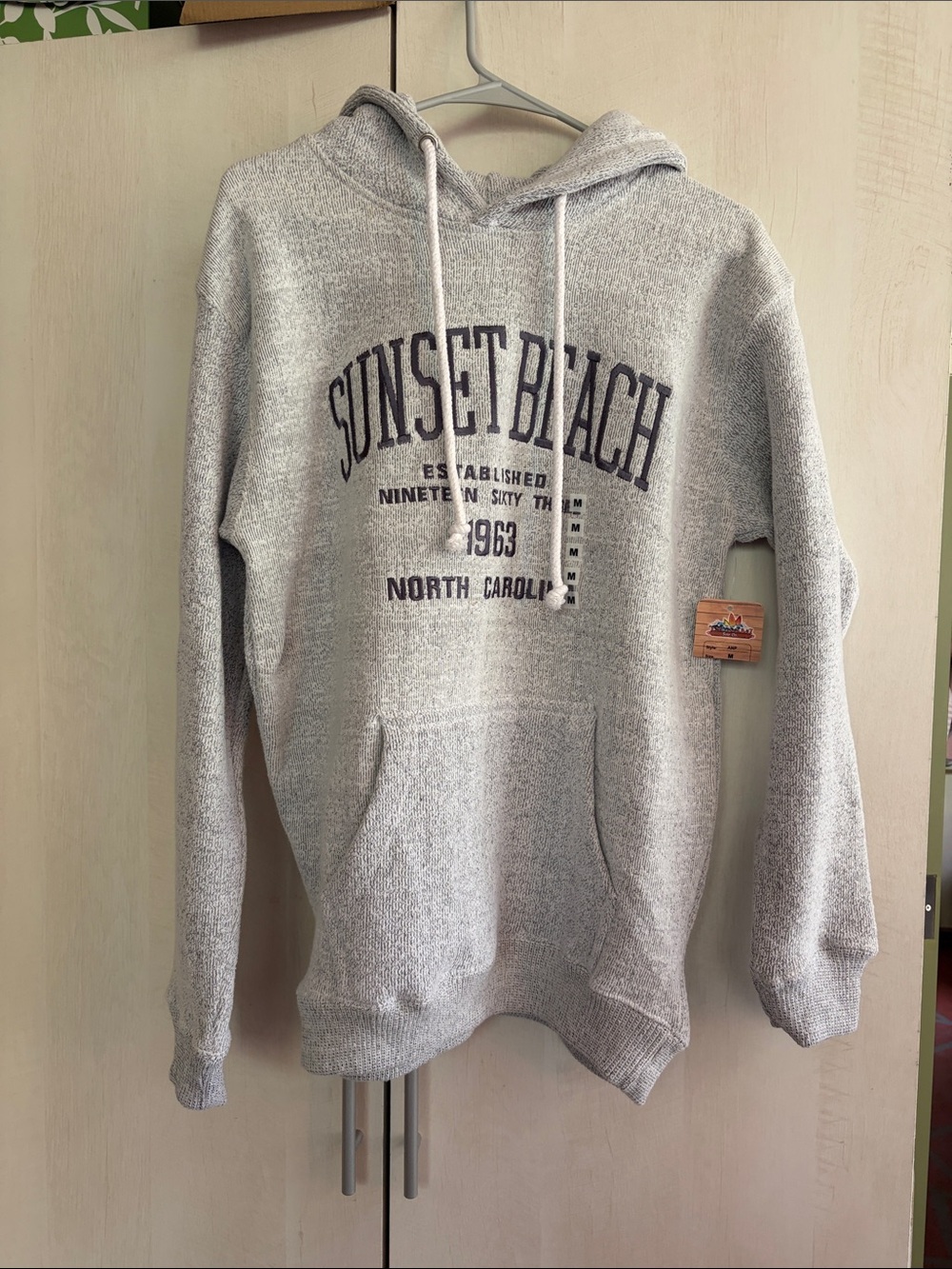 Gray Pullover Hoodie - Men's Casual Comfort